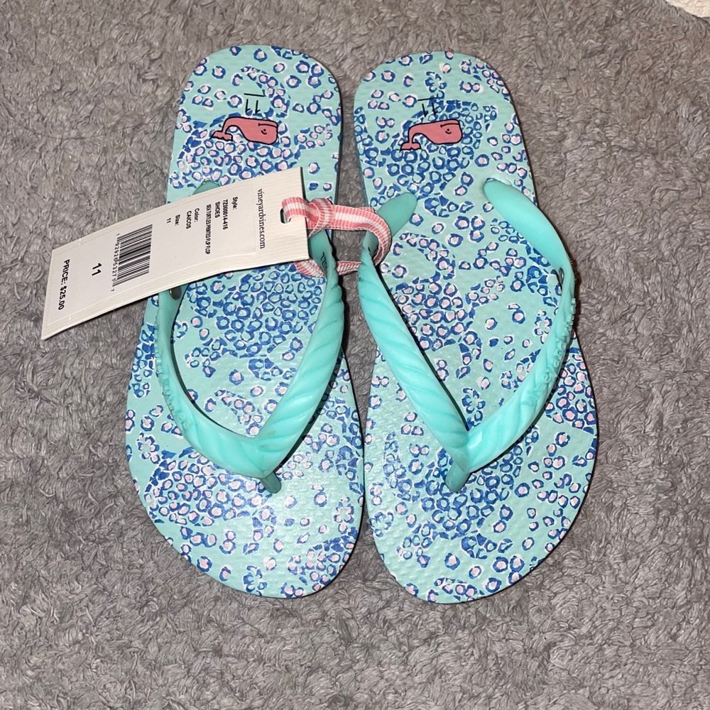 Toddler girls Vineyard Vines Flip flops size 11